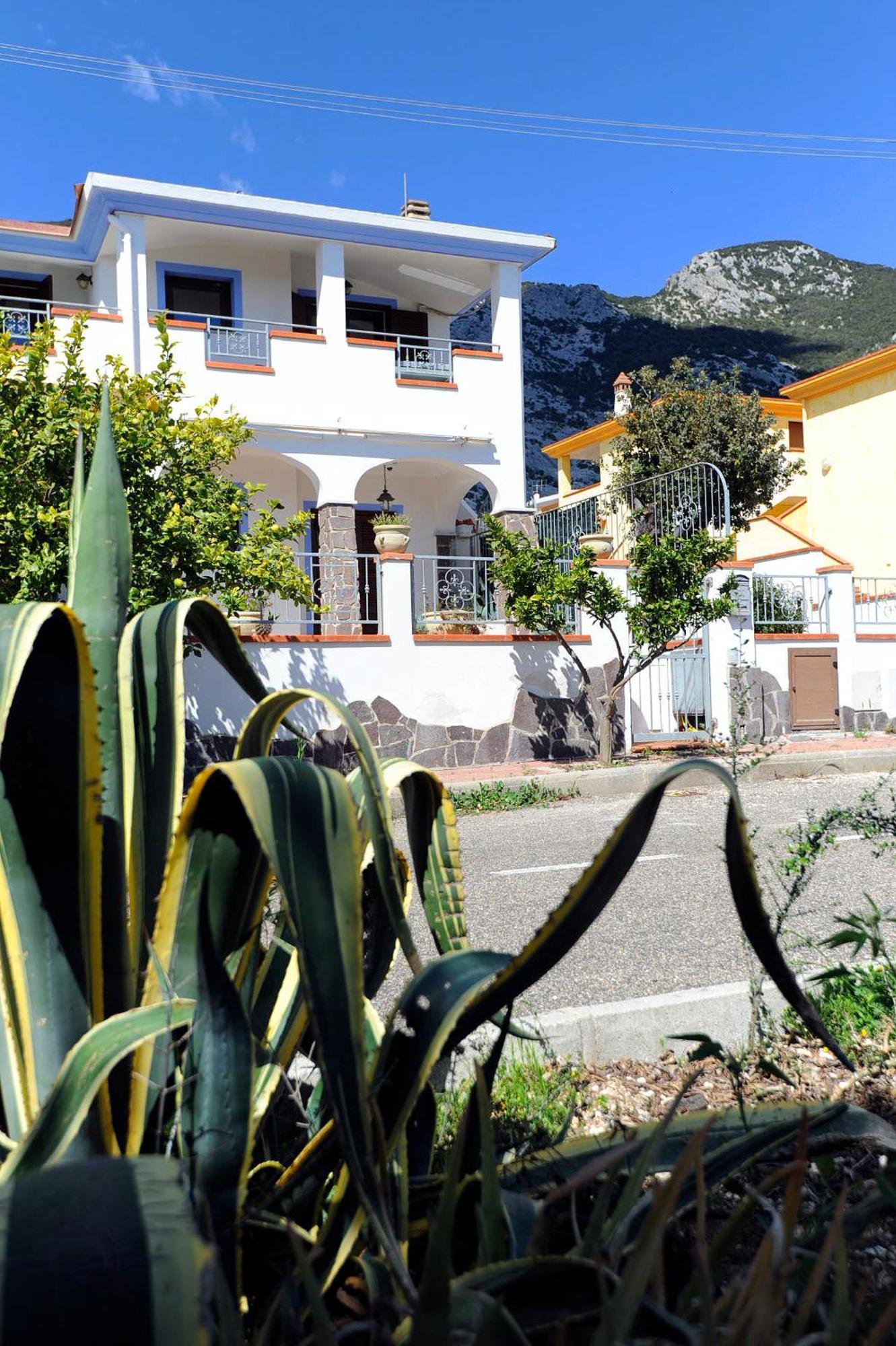 Suite Torrigiani Cala Gonone Exterior foto